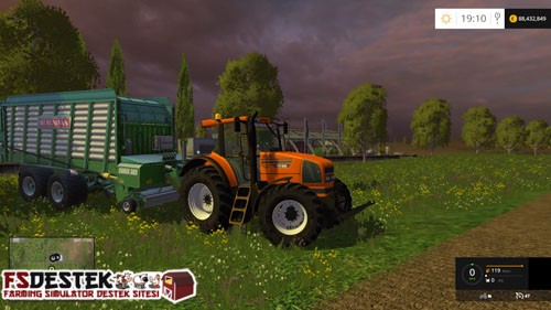 renault-ares-traktor-1